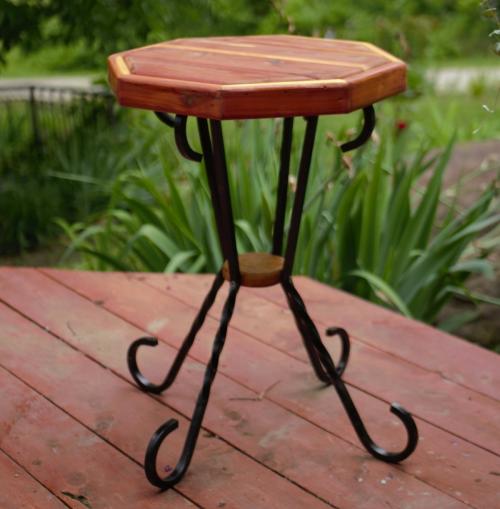 Ornamental Cedar Wood Table