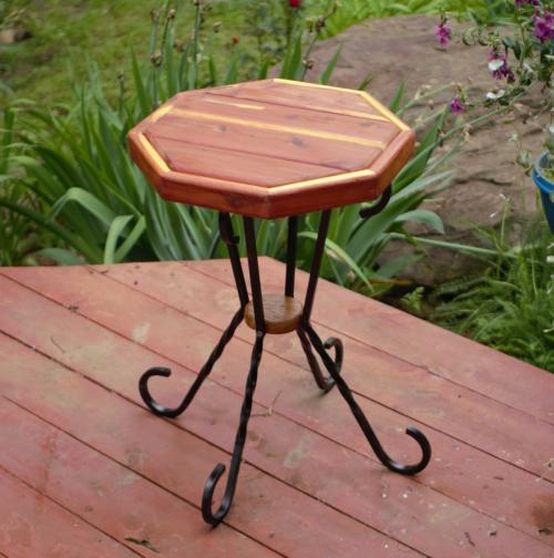 Ornamental Cedar Wood Table