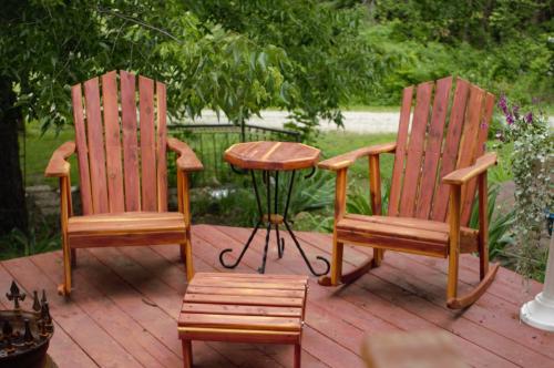 Handmade Deck and Patio Rocking Chair and Table Set, with Footstool: (4 Piece Set)
